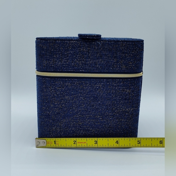 CHANEL Beauté Blue Tweed Vanity Cosmetic Train Case Zippered Beauty Organizer - Picture 11 of 13